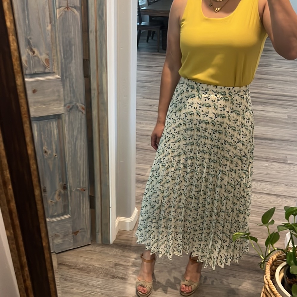 Max Studio White and Green Pleated Midi Skirt